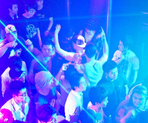 Papa Gorilla and Big Baby ソウル 夜遊び クラブ 弘大 Papa Gorilla and Big Baby ソウル 夜遊び クラブ 弘大